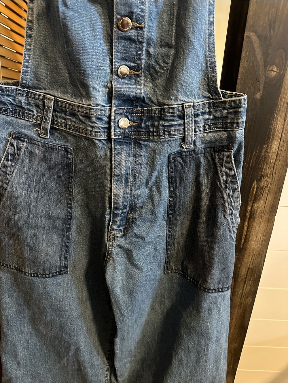Universal Thread Women’s Size 8 Denim Overalls Wide Leg Button Front Utility - Picture 5 of 5